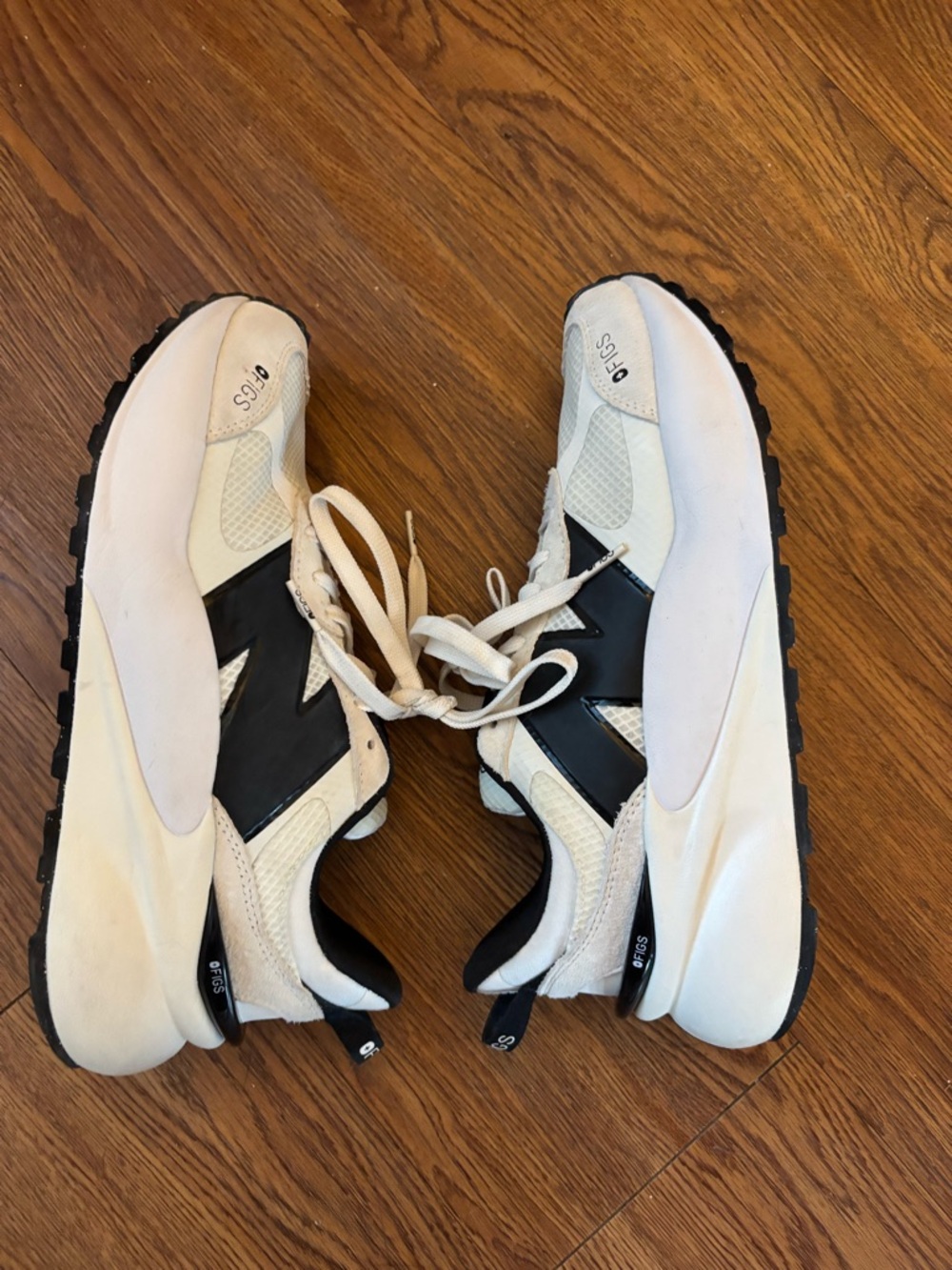 FIGS | New Balance 3447